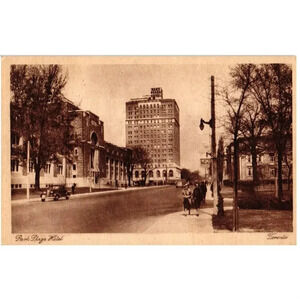 Park Plaza Hotel Bloor and Avenue Road Toronto Postcard